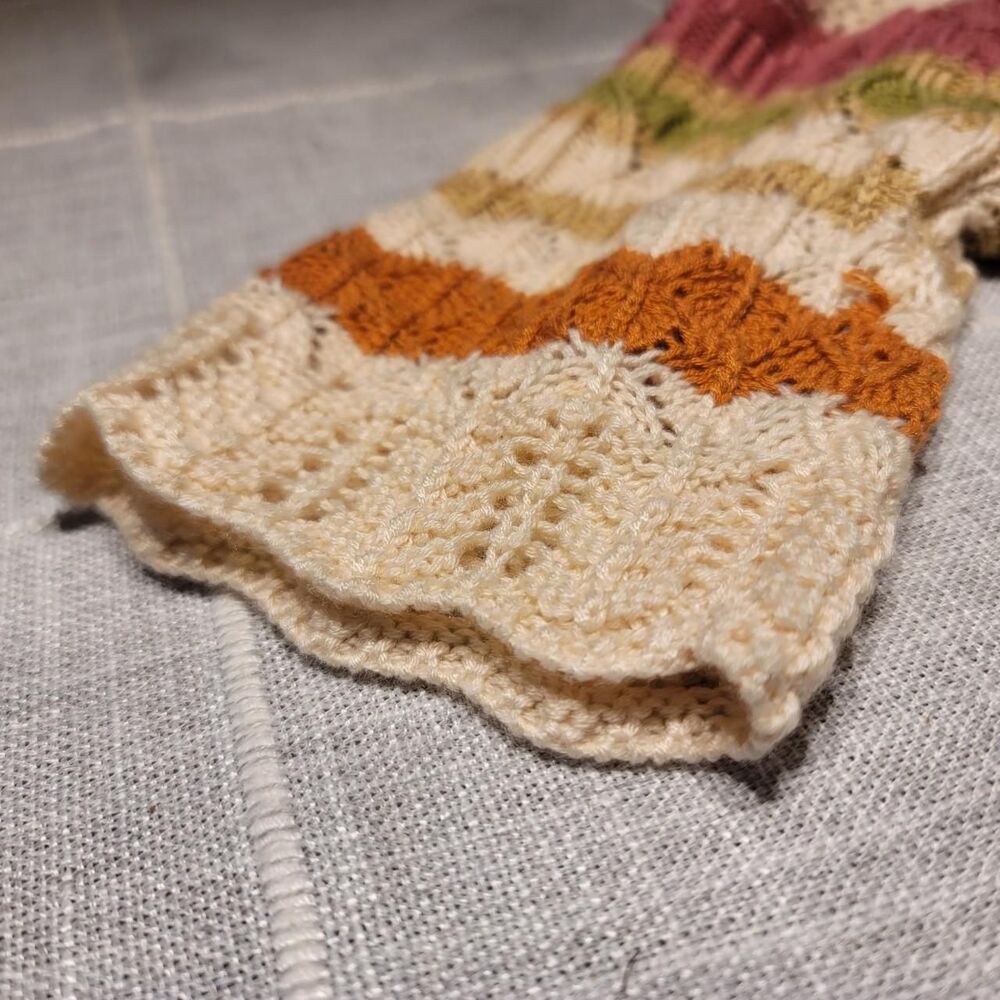 LUSH BoHo Chic Striped Crochet Knit Crop Top size medium - Picture 6 of 6